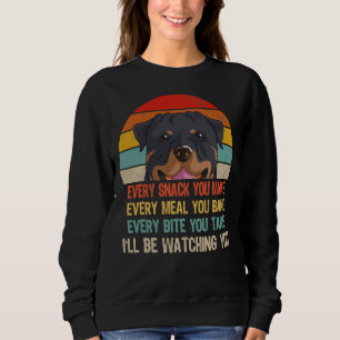 Retro Rottweiler jeden Snack, den Sie machen jede Sweatshirt