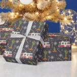 Retro Rv Wüste Cactus Christmas Pattern Wrapping Geschenkpapier<br><div class="desc">Muster mit Illustrationen eines Retro-Rv-Wohnhauses,  Kakteen mit Ornamenten und Weihnachtsbeleuchtung,  Bonbons,  Schneeflocken und Sternen.</div>