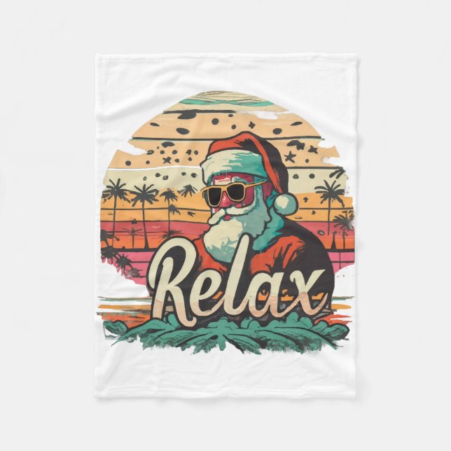 Retro Santa mit dem Titel Relax Fleecedecke (Vorderseite)