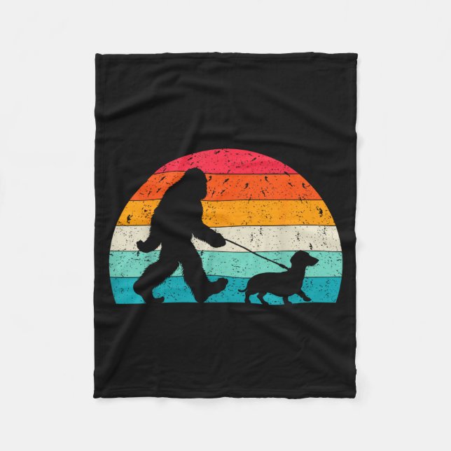 Retro Sasquatch Lover Doxie Wiener Dog Walker Bigf Fleecedecke (Vorderseite)