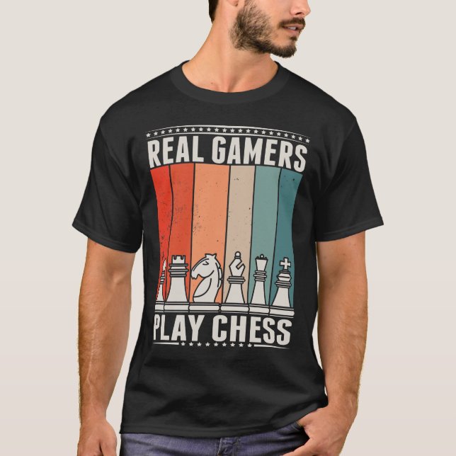 Retro Schach Gamer Board Spiel Schachfiguren T-Shirt (Vorderseite)
