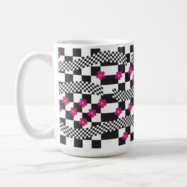 Retro-Schachbrett-Design mit Blumen Kaffeetasse (Links)