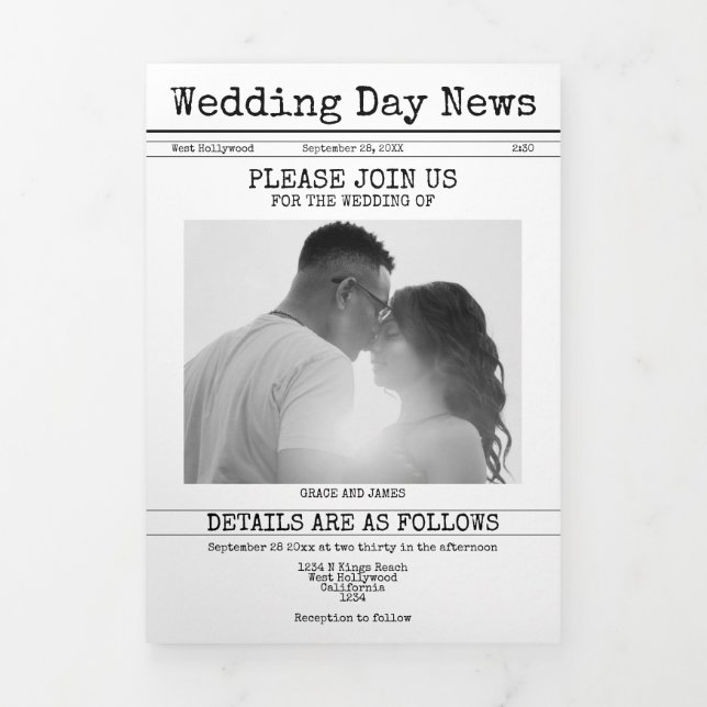 Retro Schreibmaschine Wedding Newspaper Personalis Dreifach Gefaltete Urlaubskarte (Cover)