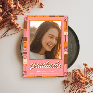 Retro-Schrift-Abschlussfoto Einladung zur Abschlus Postkarte