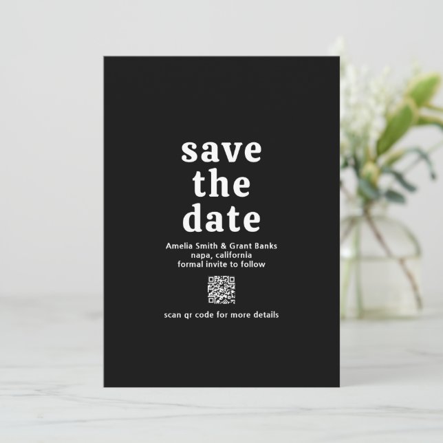 Retro Schriftart Black QR Code Moderne Hochzeit Save The Date (Stehend Vorderseite)