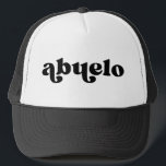 Retro Schwarz-Weiß Großvater Spanischer Abuelo Truckerkappe<br><div class="desc">"abuelo" im Retro-Stil Schriftart,  Farbe ist editierbar; fügen Sie Ihren eigenen Namen,  wenn gewünscht,  und wählen Sie Hass-Stil. Kontaktieren Sie mich für weitere Spitznamen.</div>