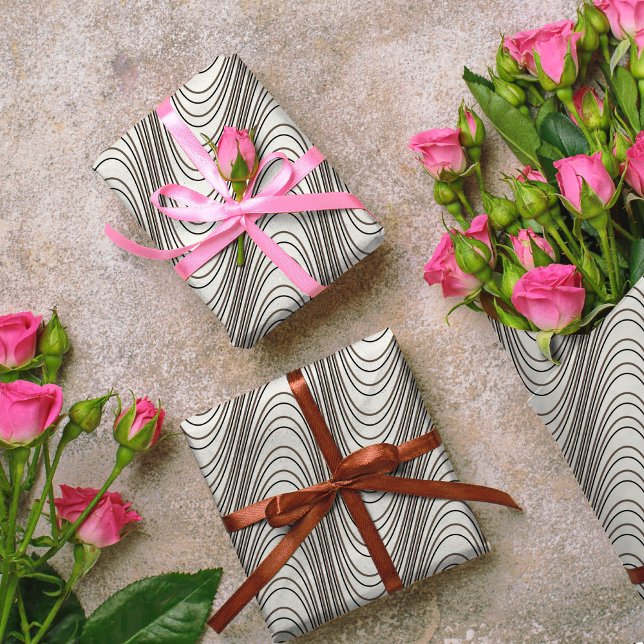 Retro-Schwarz-Weiß-Moiré-Streifen, Abstrakt Geschenkpapier (Von Creator hochgeladen)