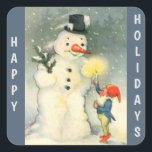 Retro Snowman and Elf Christmas Quadratischer Aufkleber<br><div class="desc">Eine der Elfen des Weihnachtsmannes hält eine beleuchtete Kerze für einen Schneemann,  um in diesem wunderschönen Kunstbild aus der Viktorianischen Zeit zu sehen. Sehr niedlich! Stellen Sie sicher,  dass Sie die passende Karte und Rücksendeadressen-Aufkleber in unserem Shop sehen. Feiern Sie die Ferien auf die alte Art und Weise!</div>