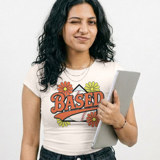 Retro-Softball-Mama mit Baseball-Einstellung Lusti Tri-Blend Shirt
