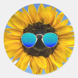 Retro-Sonnenbrille auf Sonnenblume Runder Aufkleber