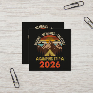 Retro-Sonnenuntergang-Familien-Camping-Trip 2026 Quadratische Visitenkarte