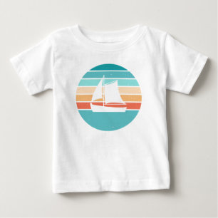 Retro Sonnenuntergang gestörter Effekt + Segelboot Baby T-shirt
