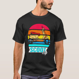 Retro-Sonnenuntergang-Roller Scoot Life für Zweira T-Shirt
