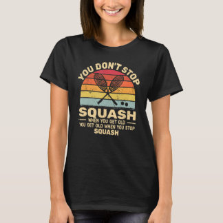 Retro-Sonnenuntergang stoppt Squash nicht, wenn ma T-Shirt