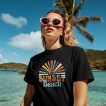 Retro-Sonnenuntergang Strand Vintage-Typografie
