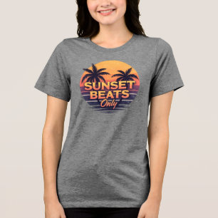 Retro Sonnenuntergangs-Beats Nur Palmen Vintage Tri-Blend Shirt