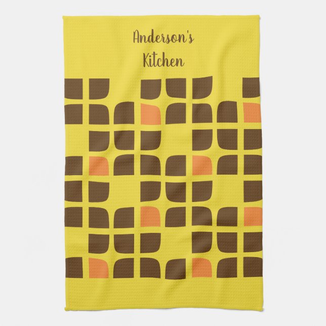 Retro Squares Yellow Brown Custom Family Name Geschirrtuch (Vertikal)