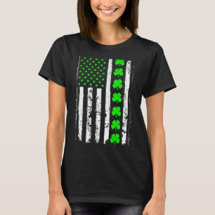 Retro St Patrick's Day Green American Flag S T-Shirt