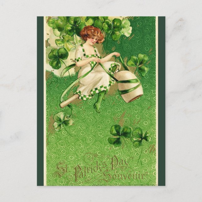 Retro St. Patrick's Day Irische Frau und Kleeblätt Postkarte (Vorderseite)