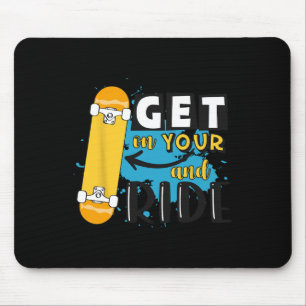 Retro steig auf dein Skateboard und fahr Skateboar Mousepad