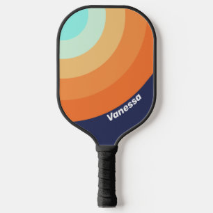 Retro-Stil Vintage glatter Kreis mit Streifen und Pickleball Schläger