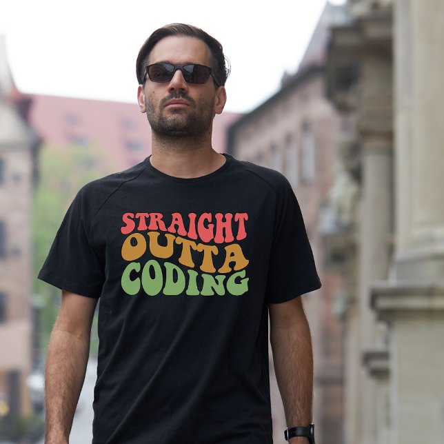 Retro Straight Out of Coding T-Shirt (Von Creator hochgeladen)