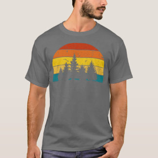 Retro Sun Minimalistisch mit Pine Tree Silhouette  T-Shirt