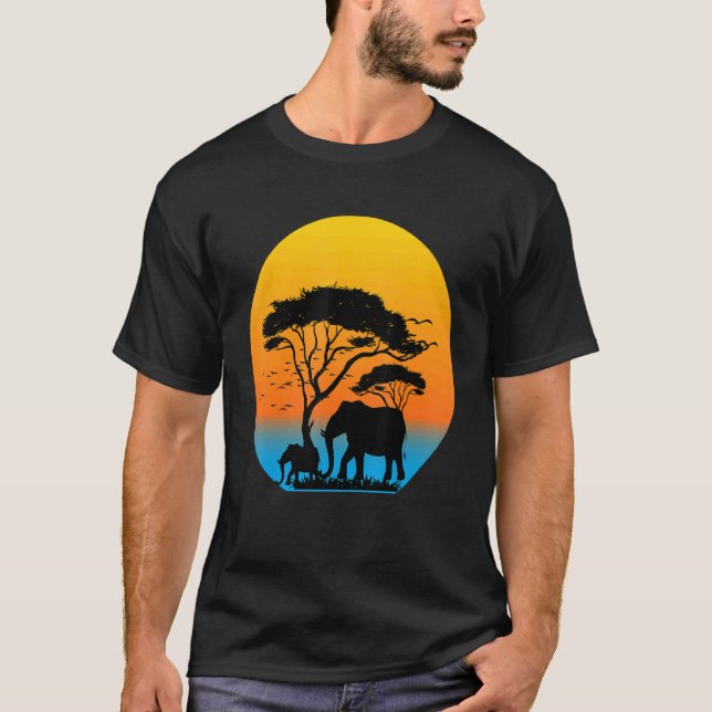Retro Sunset Elephant Family Wild Animal Ästhetik T-Shirt (Vorderseite)