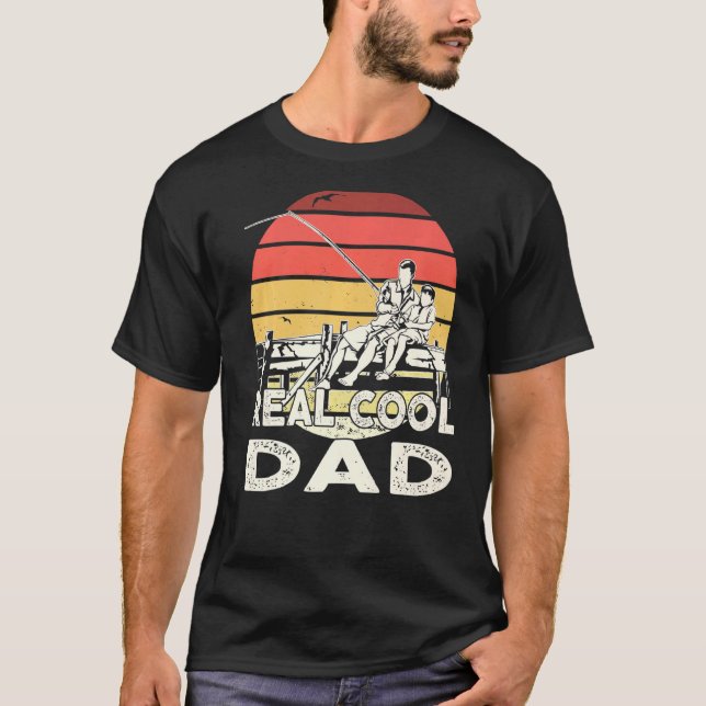 Retro Sunset Fischen Echter Cooler Vater T-Shirt (Vorderseite)