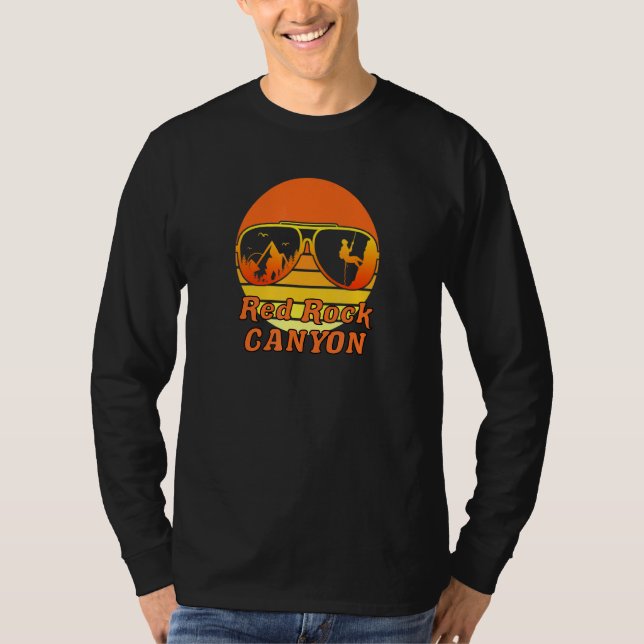 Retro Sunset Mountain Climber Rock Klettern Rotes  T-Shirt (Vorderseite)