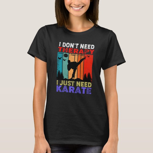 Retro Sunset Slogan I Need Therapy I Just Ne T-Shirt (Vorderseite)