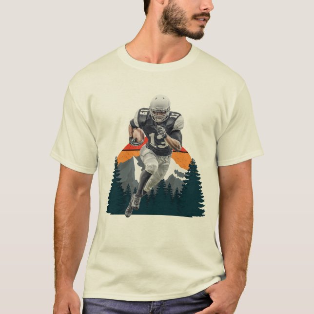 Retro Sunset Wild American Football Player Tee (Vorderseite)