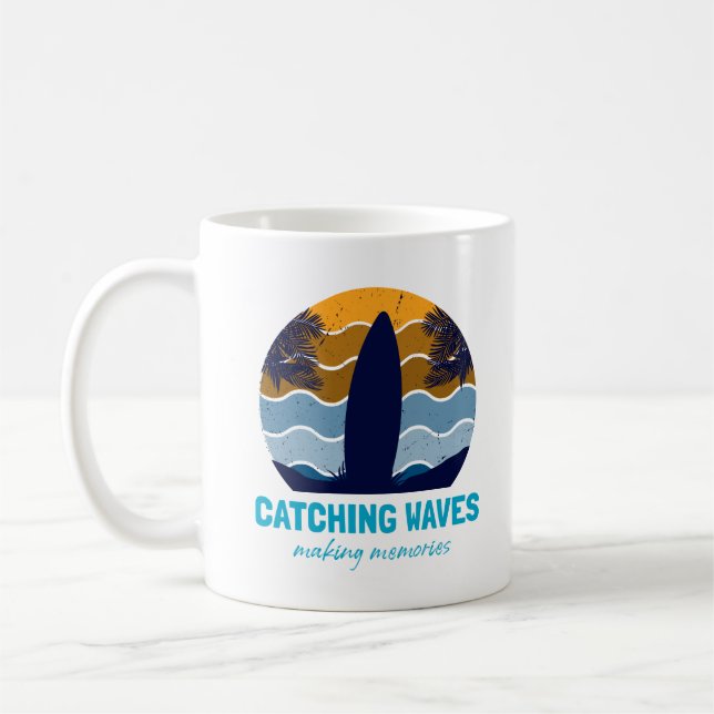 Retro Surfboard Beach Art Kaffeetasse (Links)