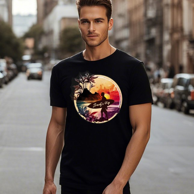 Retro Surfer Sunset Beach Men T-Shirt (Von Creator hochgeladen)