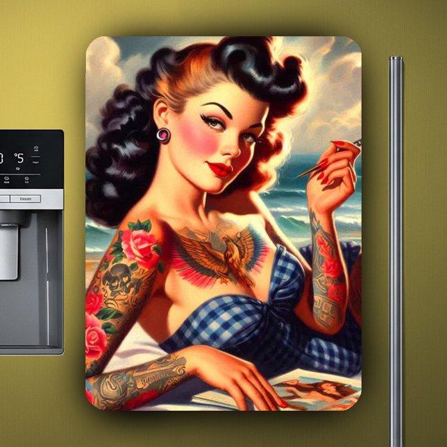 Retro-Tätowierte-Strand-Pin-up Magnet (Von Creator hochgeladen)