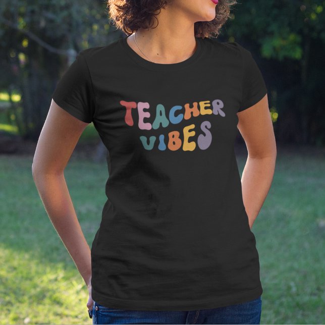 Retro Teacher Vibes T-Shirt (Von Creator hochgeladen)