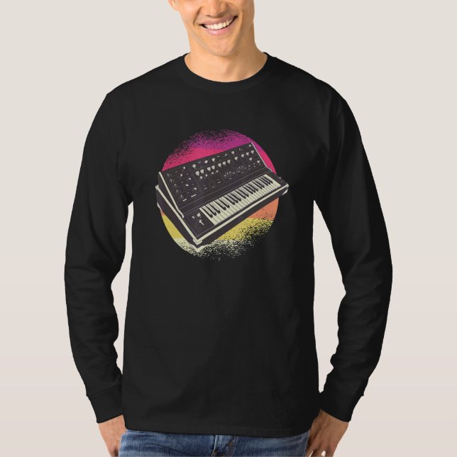 Retro Techno Synthesizer T-Shirt (Vorderseite)
