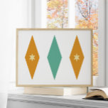 Retro Turquoise Orange Cream Stars Diamonds Poster<br><div class="desc">Dieses moderne Poster aus der Mitte des Jahrhunderts besticht durch 3 große Diamanten mit 2 Sternen in der Mitte,  in einer Kombination der Farben Türkis Blau,  Orange und Creme. Das würde einen Spaß machen an Ihren Wänden!</div>