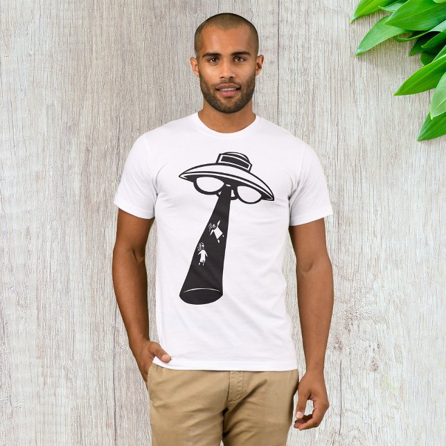 Retro UFO Abduction Graphic Alien SciFi T-Shirt (Von Creator hochgeladen)