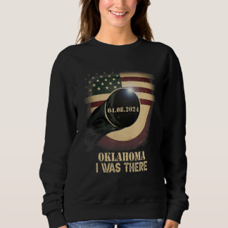 Retro US Flag Total Solar Eclipse 2024 Oklahoma Sweatshirt