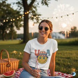 Retro USA Smiley Face Bucket Hat Patriotic 4-July T-Shirt