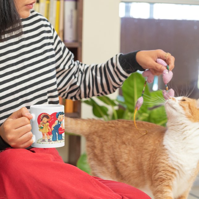 Retro Valentinstag, Vintages Mädchen und junge Her Tasse (Von Creator hochgeladen)