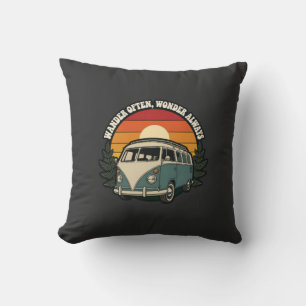 Retro-Van-Roadtrip-Sonnenuntergang-Wanderlust-Aufk Kissen