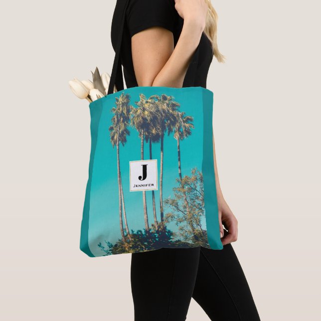 Retro Vibe Monogramm (Von Nahem)