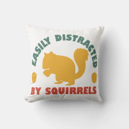 Retro Vintag leicht von Eichhörnchen abgelenkt Kissen