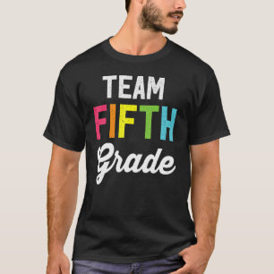 Retro Vintag Team 5. Klasse Glückwunsch erster Tag T-Shirt