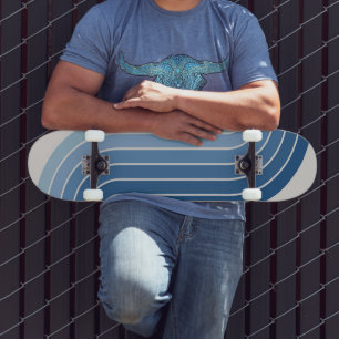 Retro-Vintage-Design im geometrischen Stil der 70e Skateboard