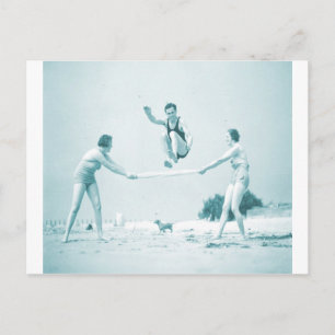 Retro Vintage Frauen am Strand Postkarte