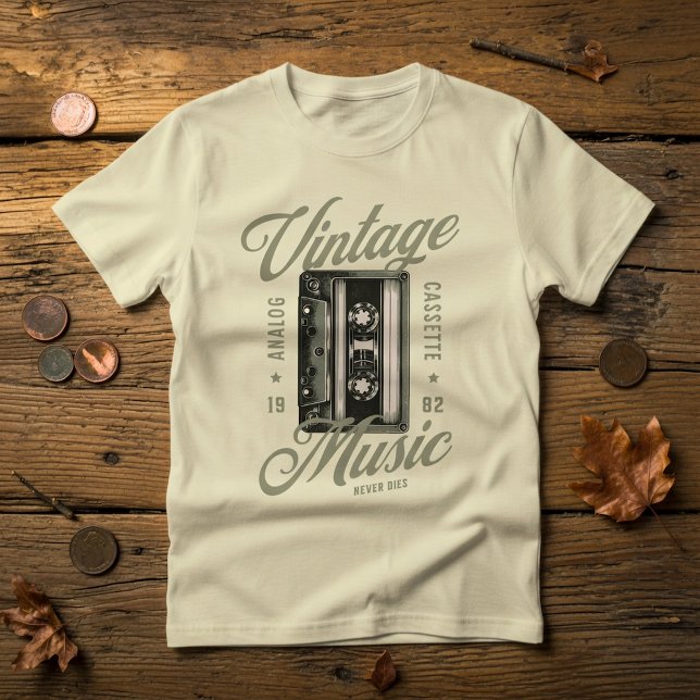 Retro Vintage Musik Kassettenband T-Shirt (Von Creator hochgeladen)