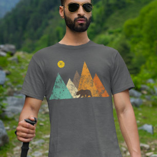 Retro-Vintager Bär im Wald T-Shirt